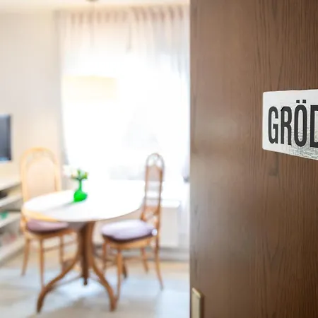Haus In Der Innenstadt 'groede', Grosse Strasse